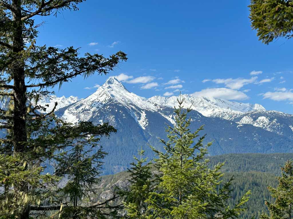 First viewpoint on the Cheakamus Loop Trail at Brohm Lake