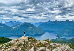 The Best Eco-friendly Gifts for Hikers