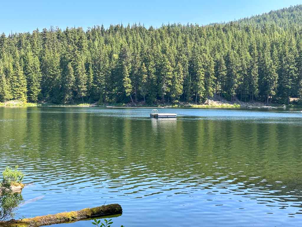 One of the floating docks at Lost Lake